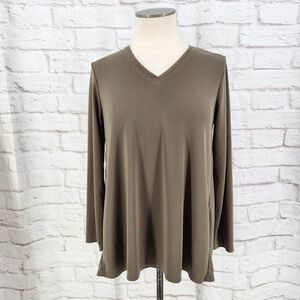 Marla Wynne Liquid Knit Top Work Office Travel Packable Neutral Minimalist Small